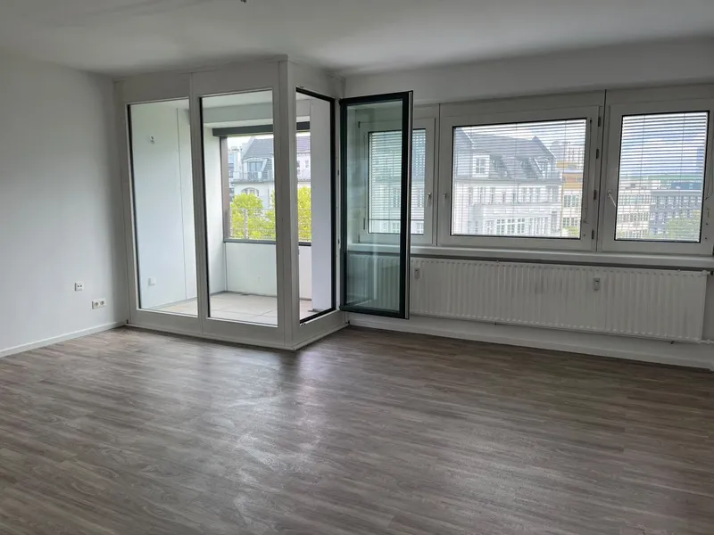 Kudamm, top Lage, 2 Zimmer, 66m², EBK, Balkon — photo 1